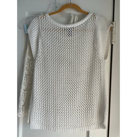 Bundle of 2 White Tops Size: XS White Bar III & White House Black Market - Picture 8 of 14